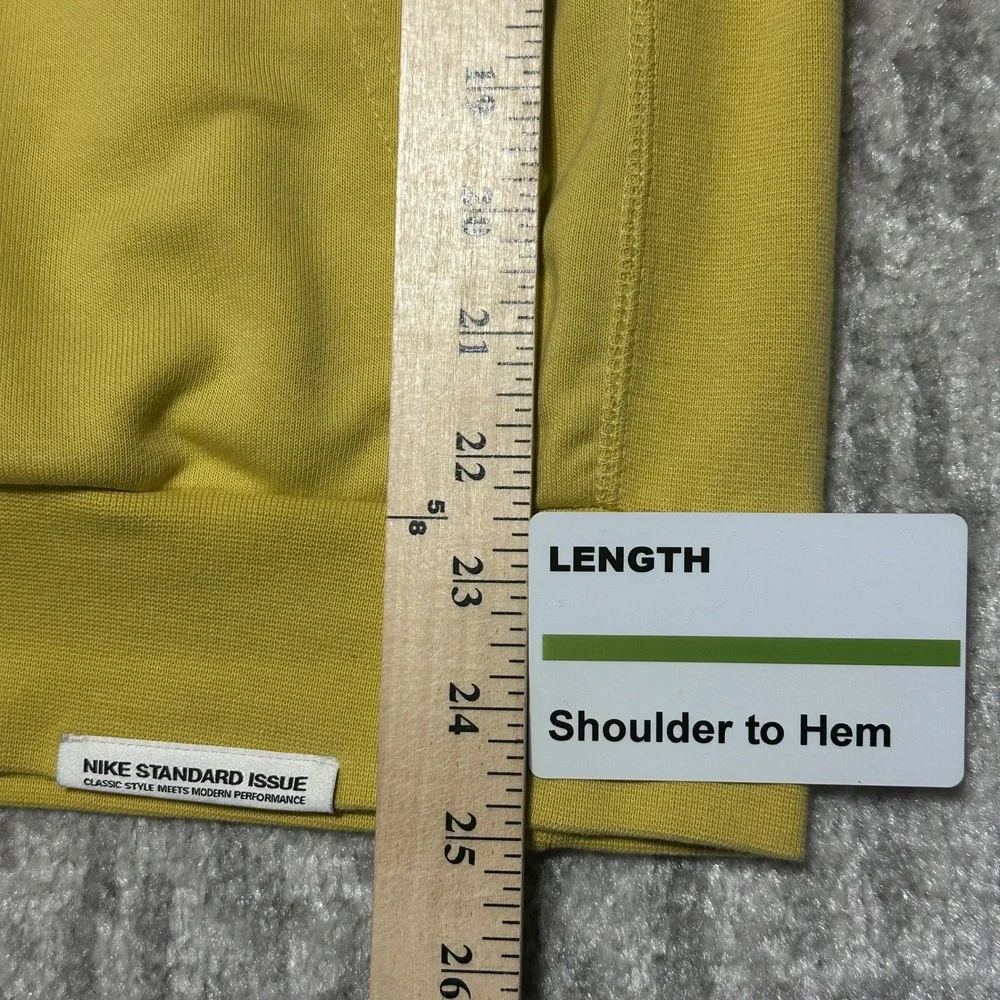 Nike Standard Issue Hoodie Mens Small Yellow Excellent Dri-FIT CV0864-700